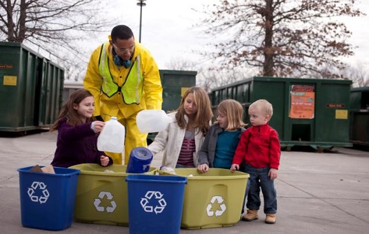 Kids recycling_jpg.jpg